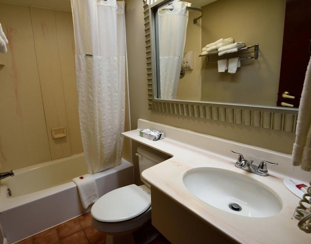 Super 8 By Wyndham West Greenwich/Providence Zewnętrze zdjęcie