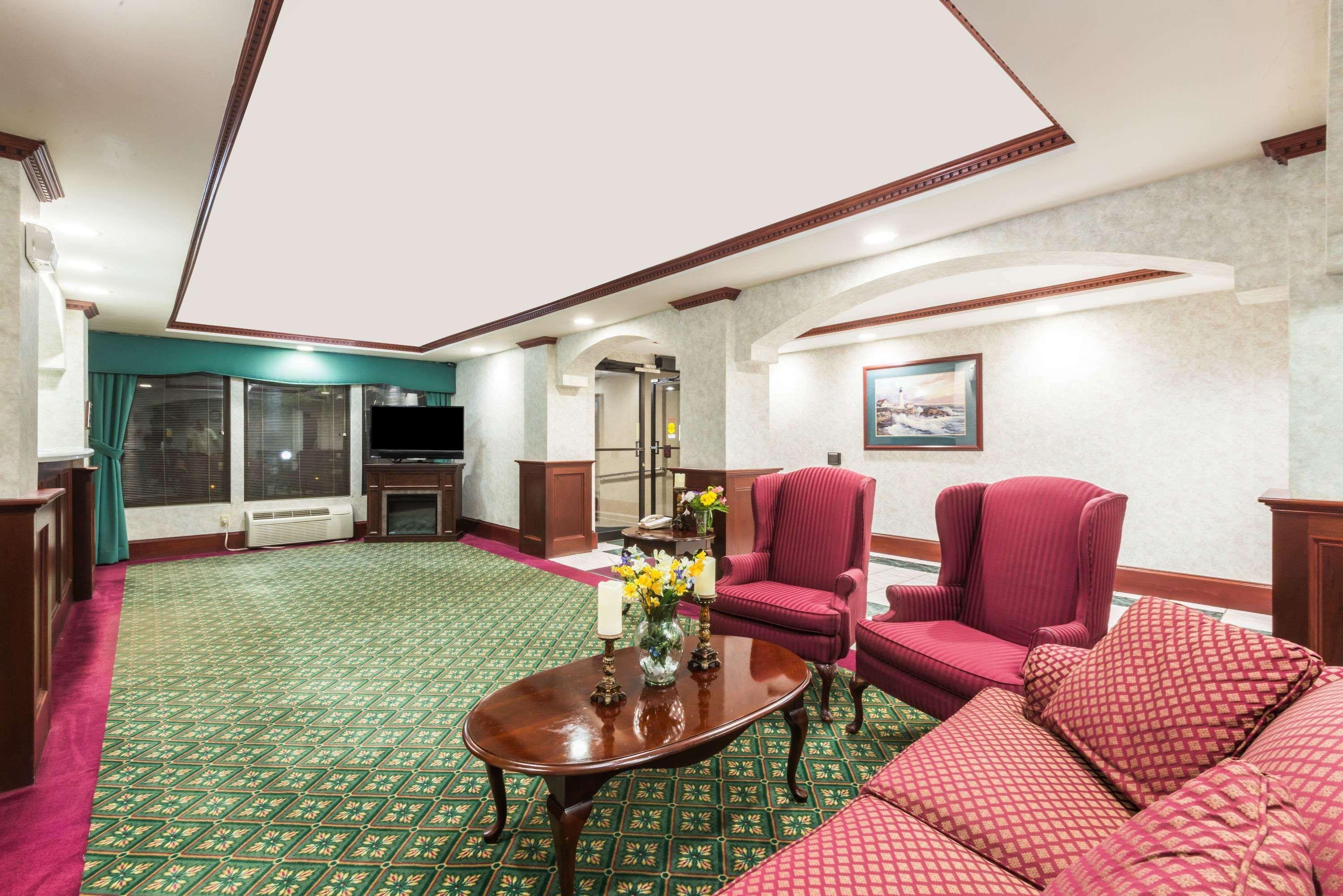 Super 8 By Wyndham West Greenwich/Providence Zewnętrze zdjęcie
